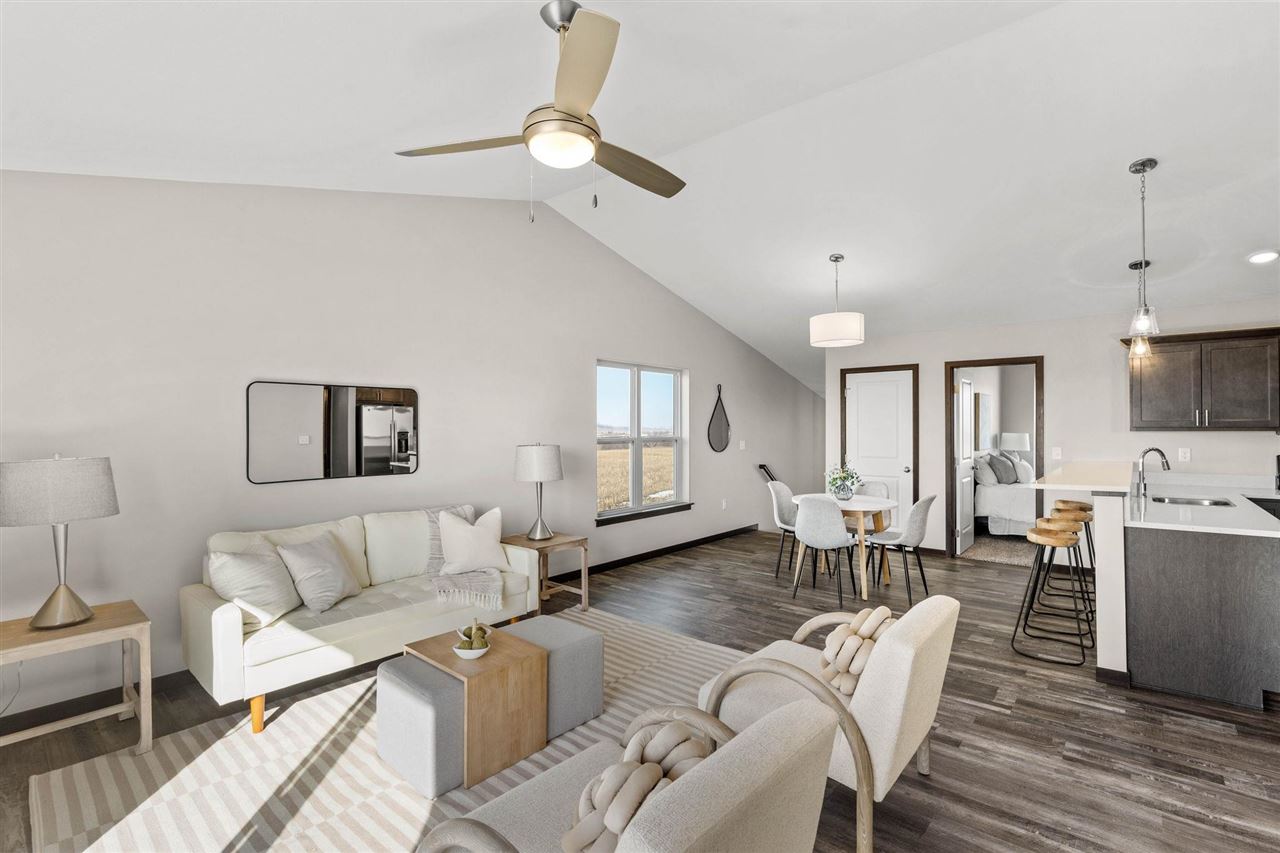401 - 407 Chloe Dr.