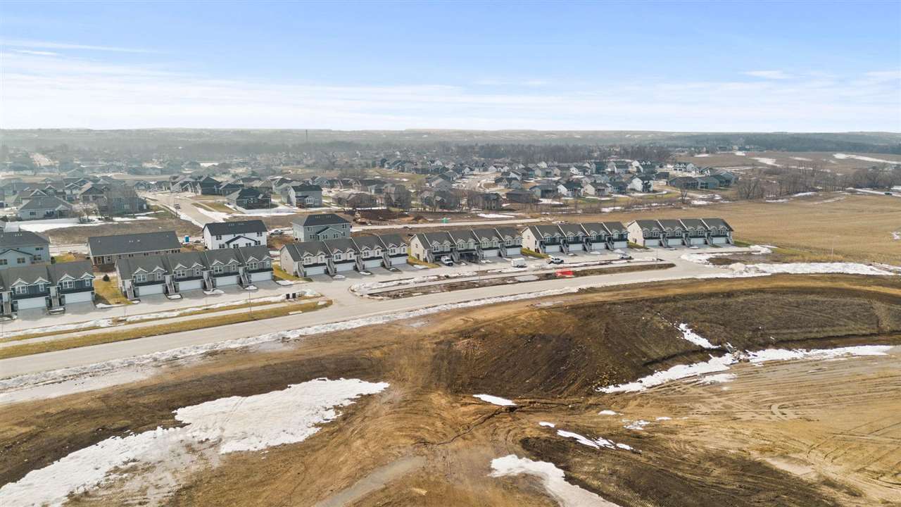 401 - 407 Chloe Dr.
