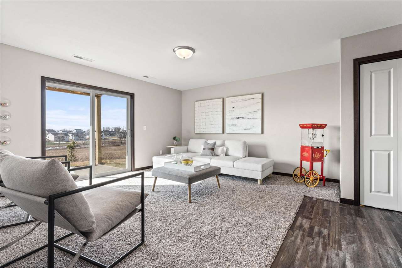 401 - 407 Chloe Dr.