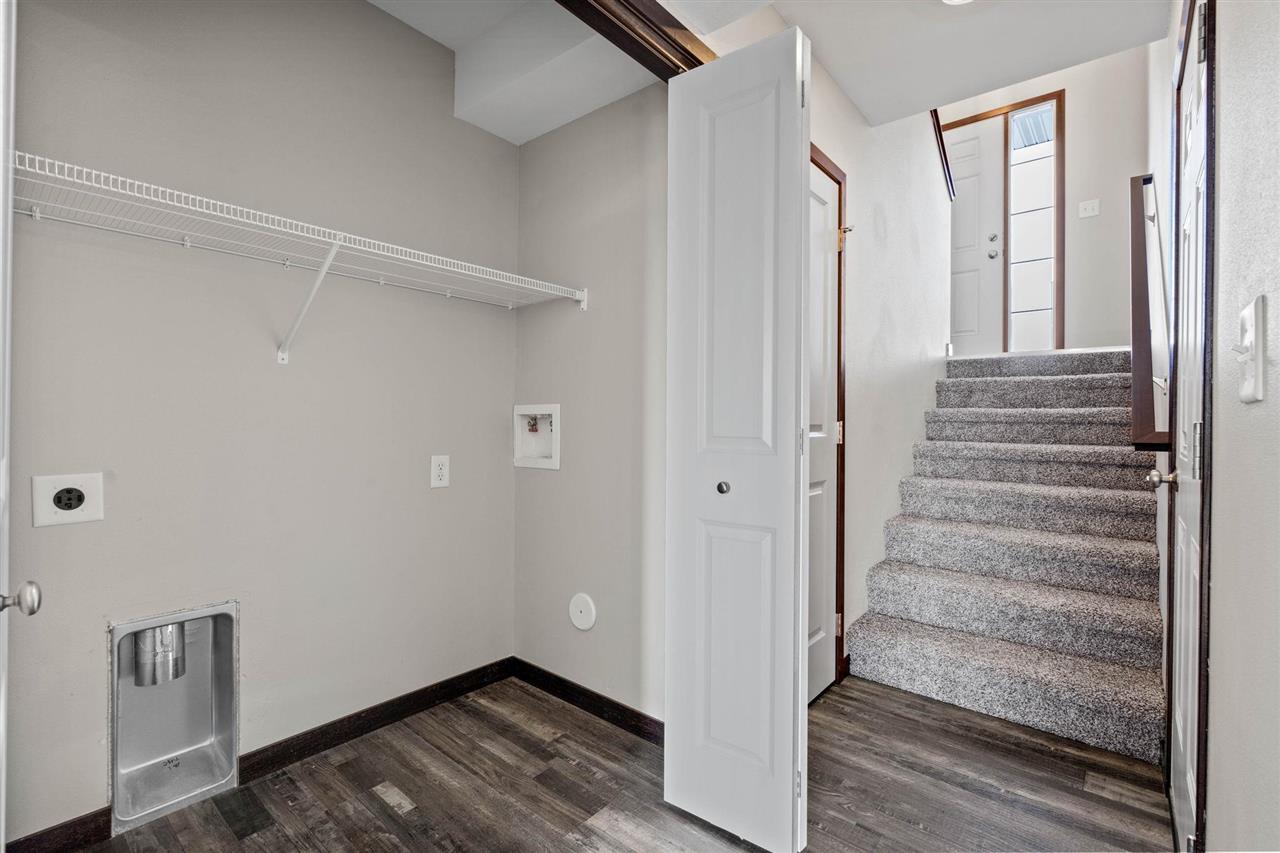 401 - 407 Chloe Dr.
