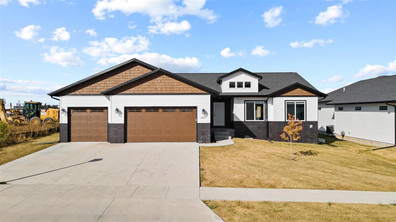 1170 Berkshire Ln