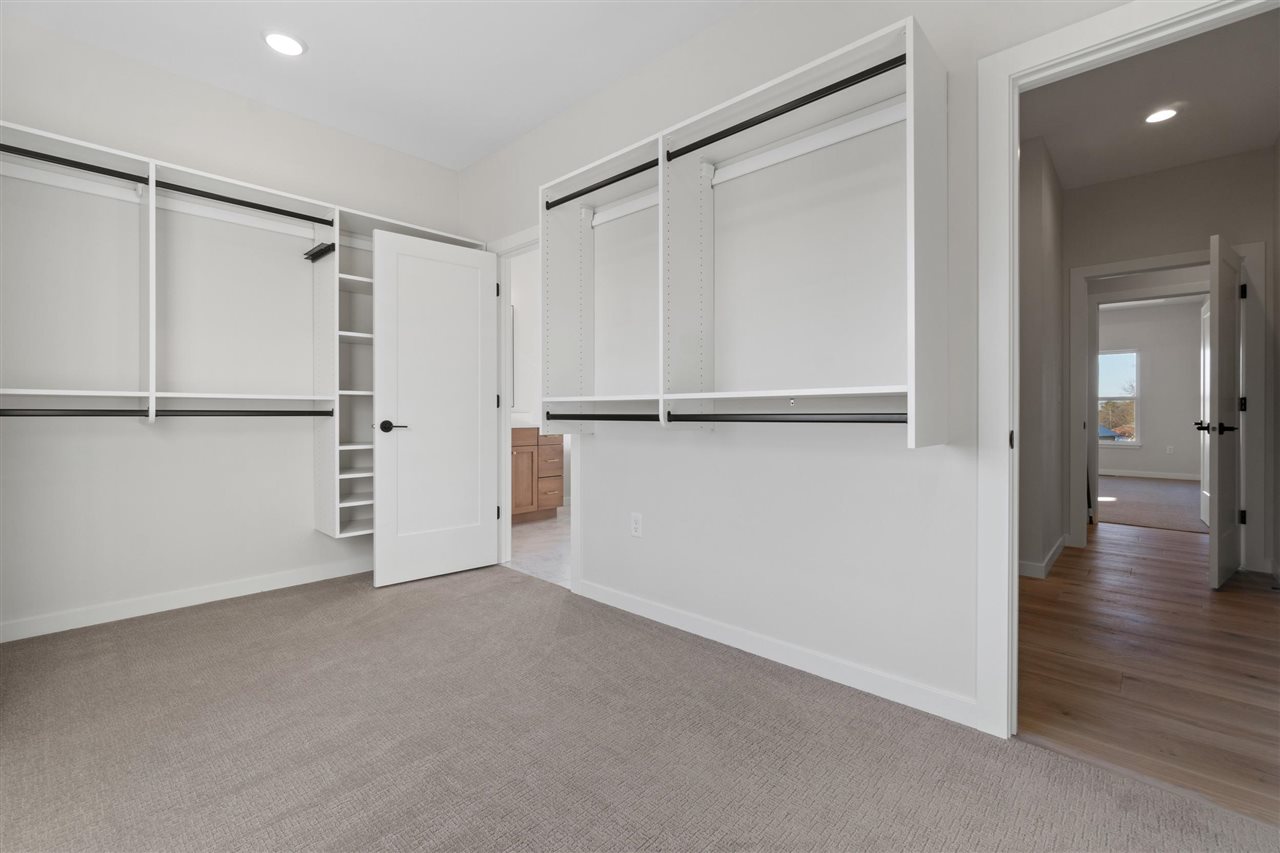 2964 Pine Hill Trce