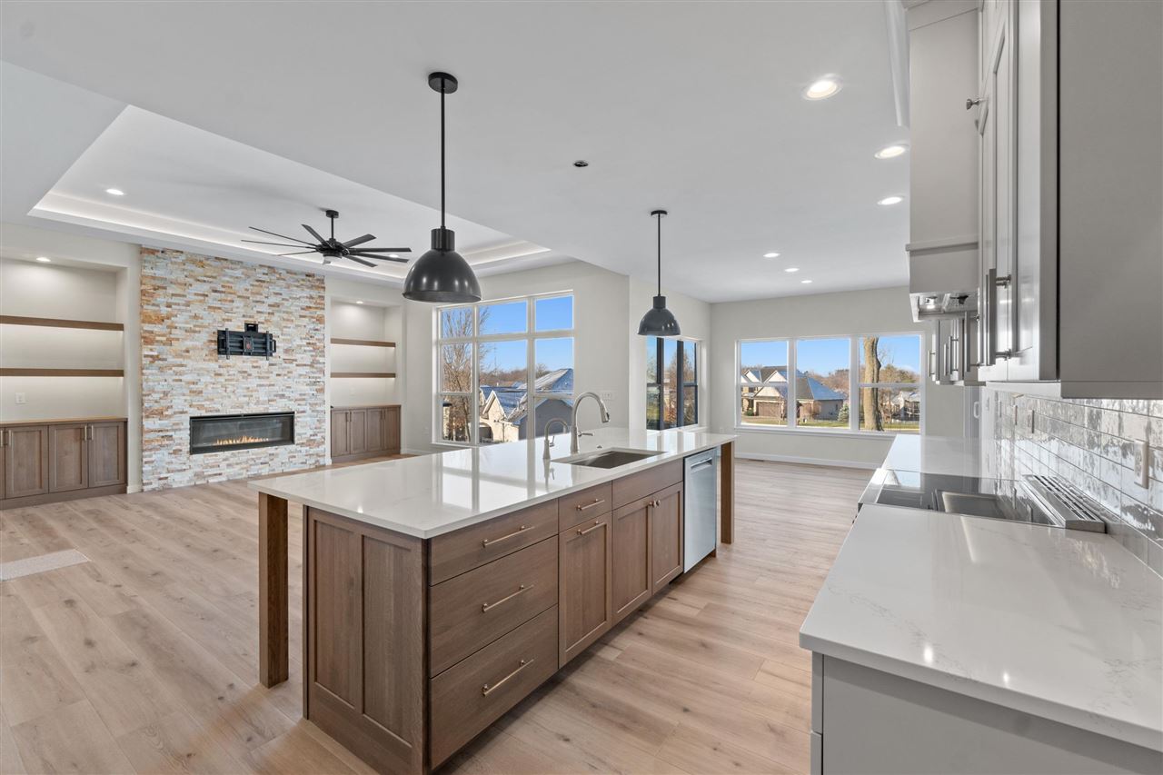 2964 Pine Hill Trce
