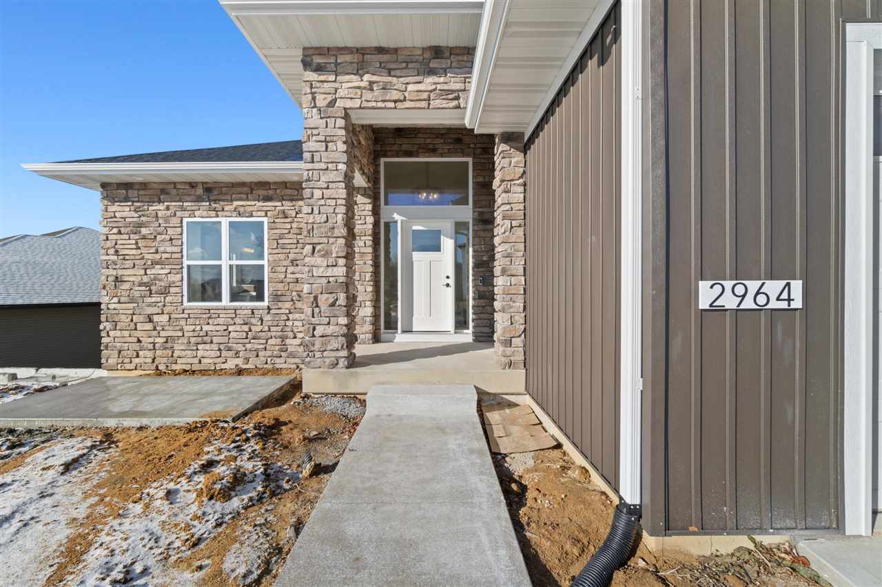 2964 Pine Hill Trce