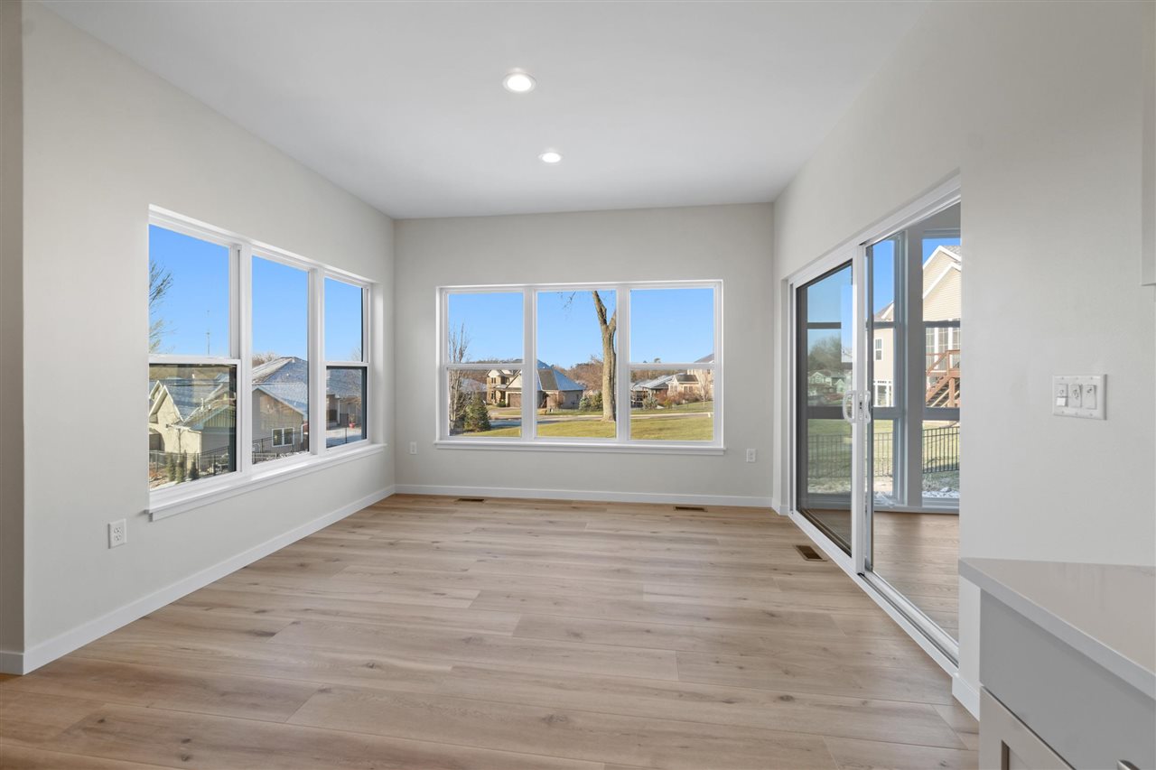 2964 Pine Hill Trce