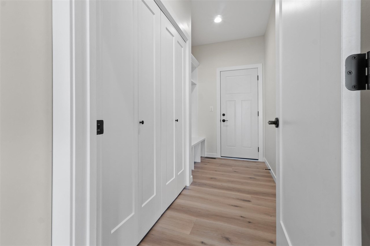 2964 Pine Hill Trce