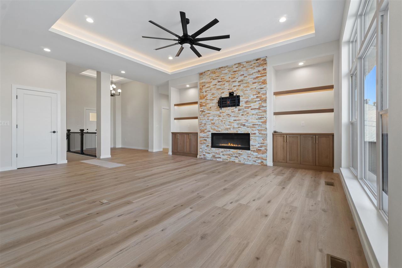 2964 Pine Hill Trce