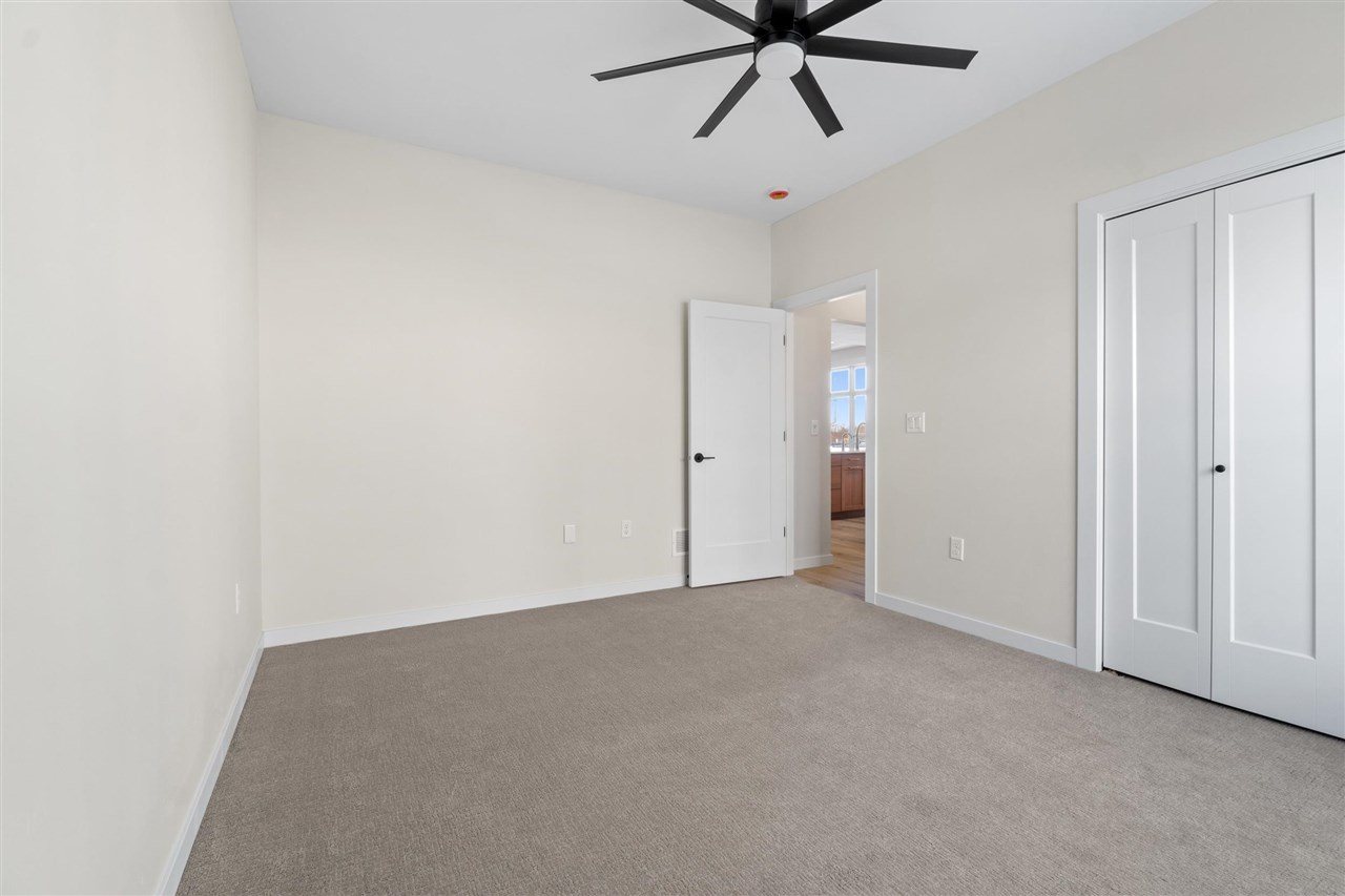 2964 Pine Hill Trce