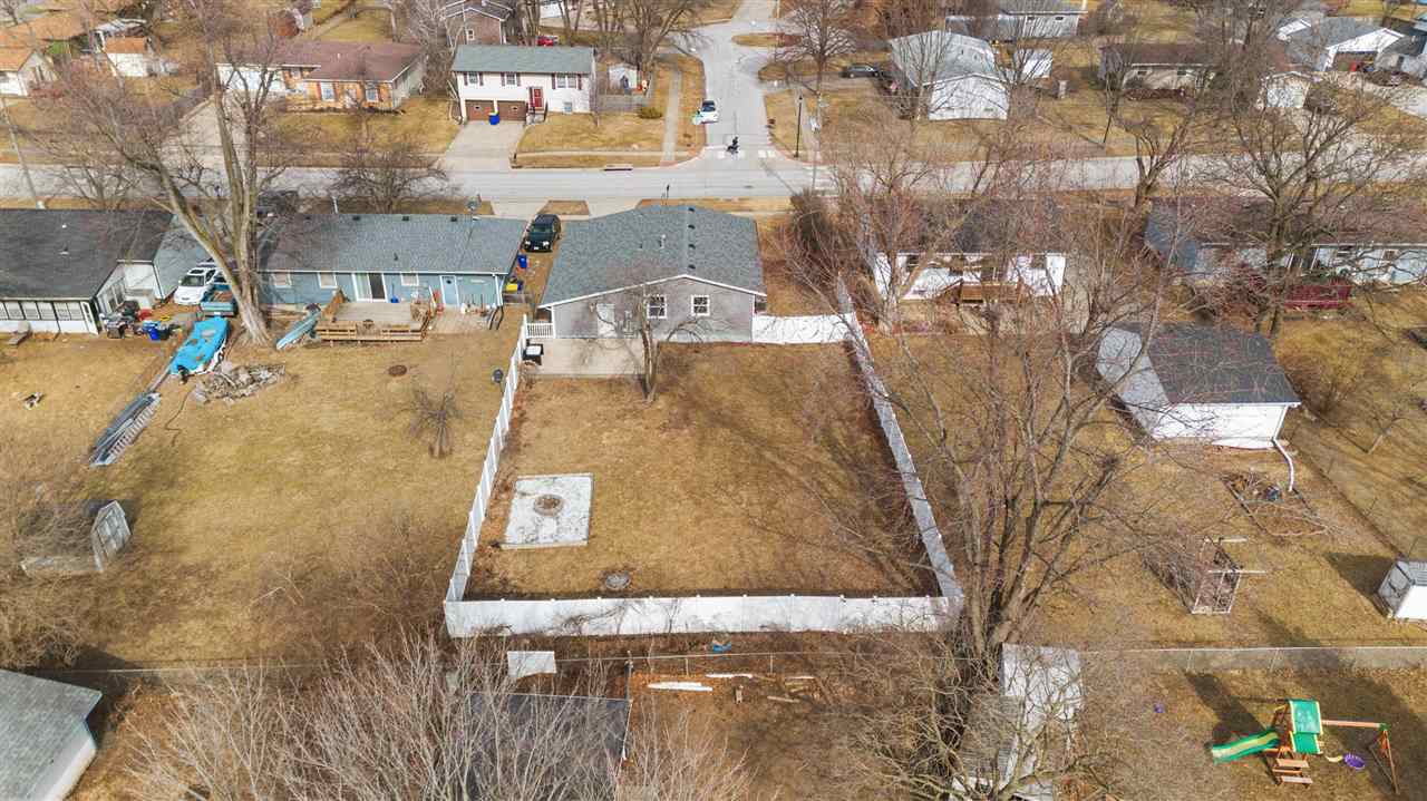 35 E Zeller St