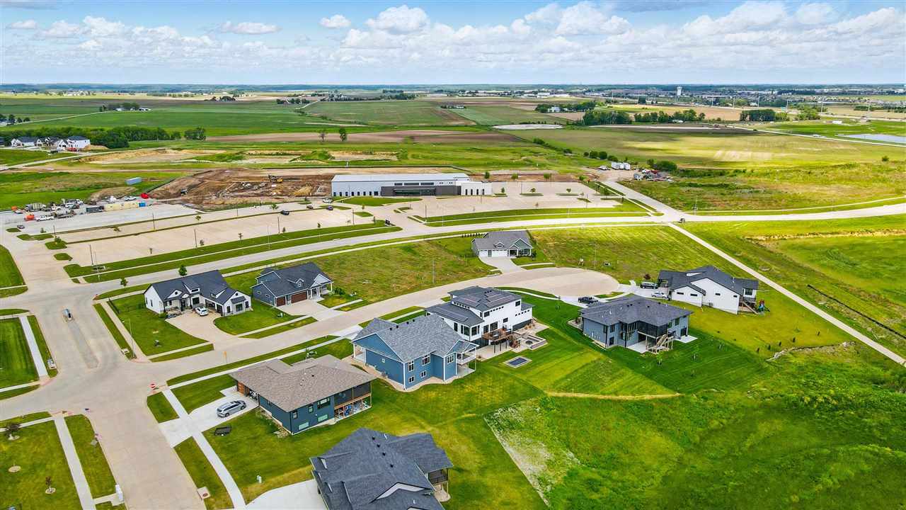1817 Green Oak Ct