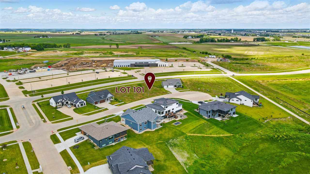 1817 Green Oak Ct