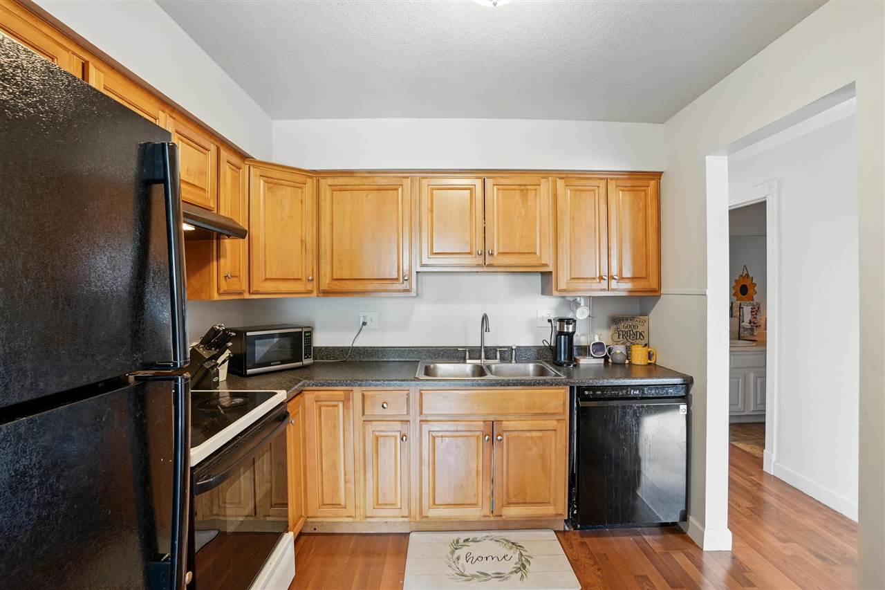 215 40th St Dr SE Unit: 304
