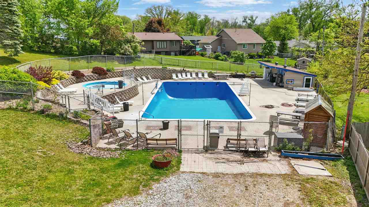 215 40th St Dr SE Unit: 304