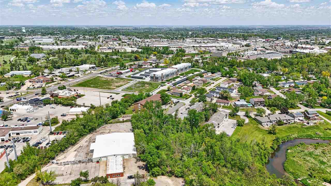 215 40th St Dr SE Unit: 304