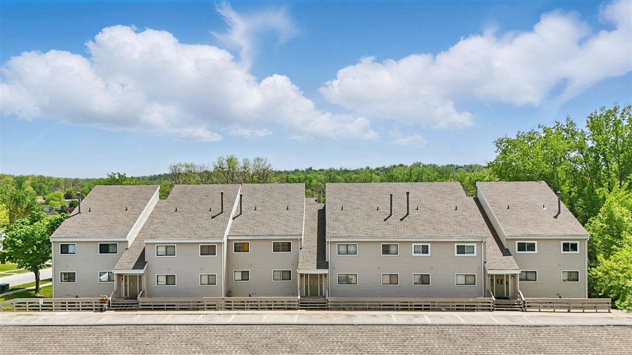 215 40th St Dr SE Unit: 304