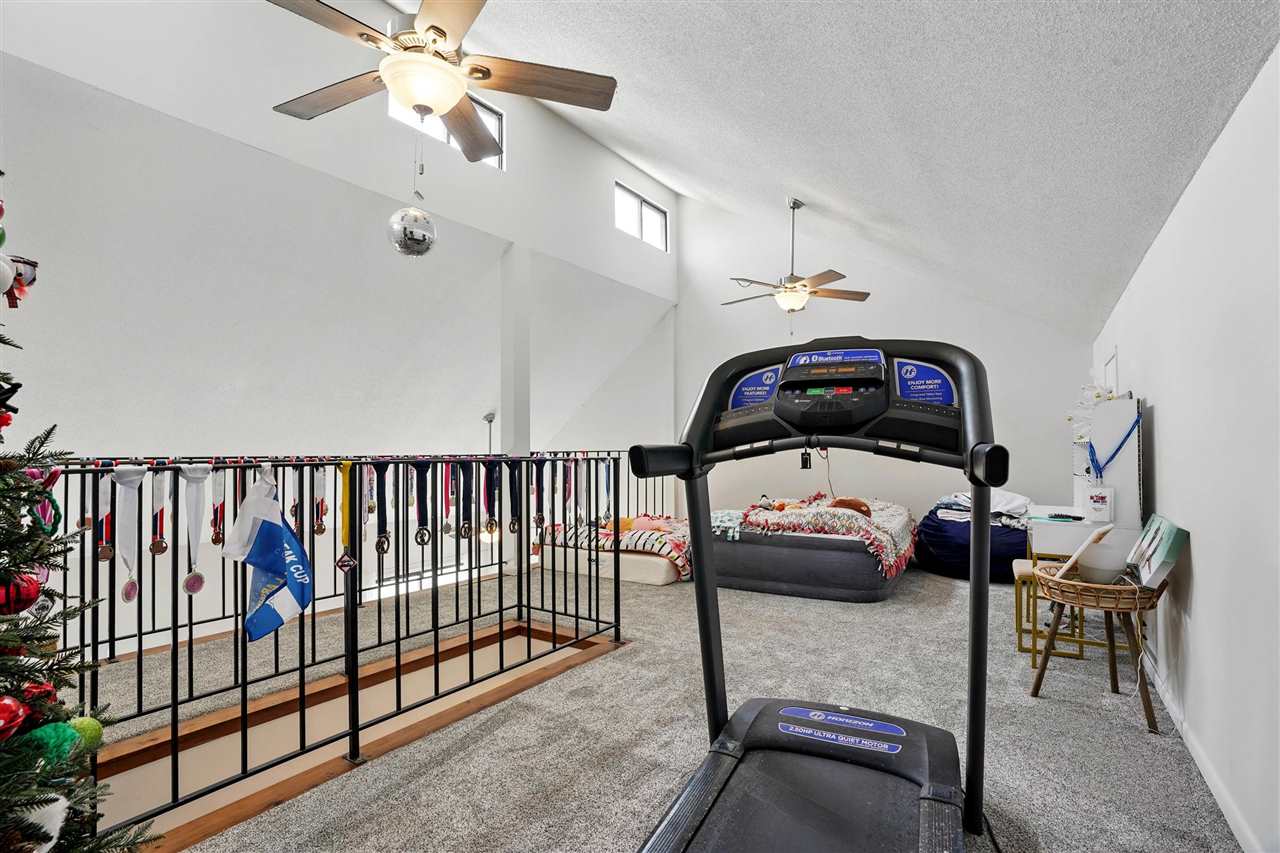 215 40th St Dr SE Unit: 304