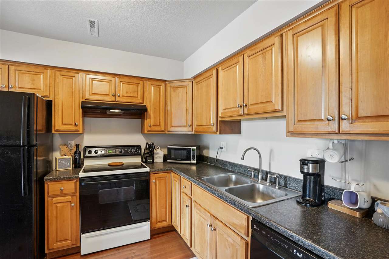 215 40th St Dr SE Unit: 304