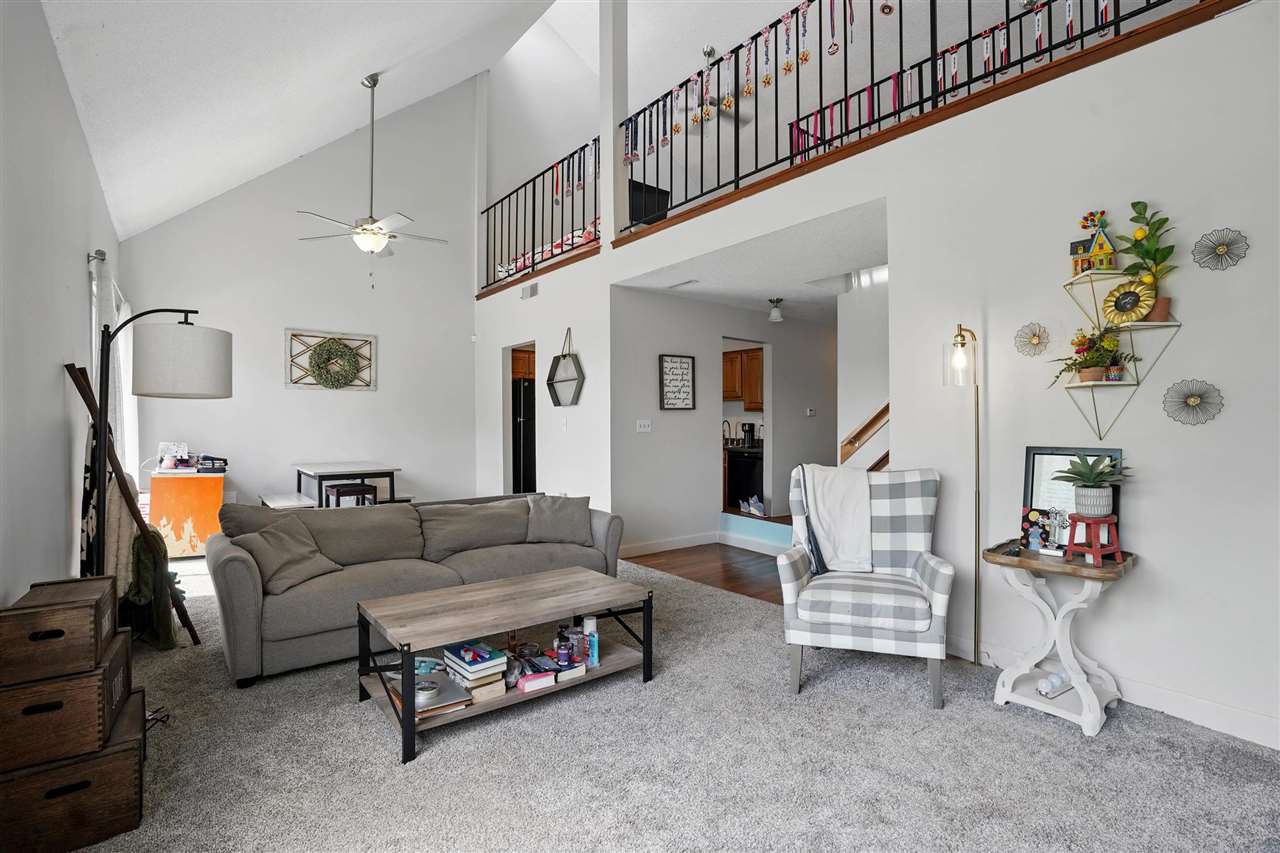 215 40th St Dr SE Unit: 304