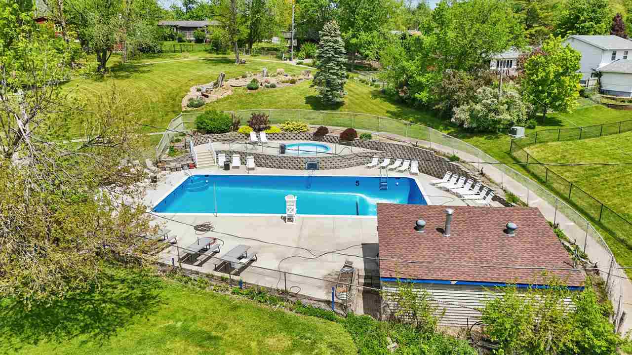 215 40th St Dr SE Unit: 304