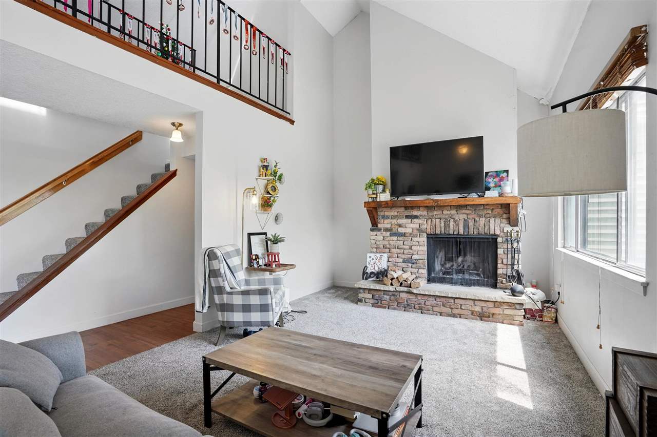 215 40th St Dr SE Unit: 304
