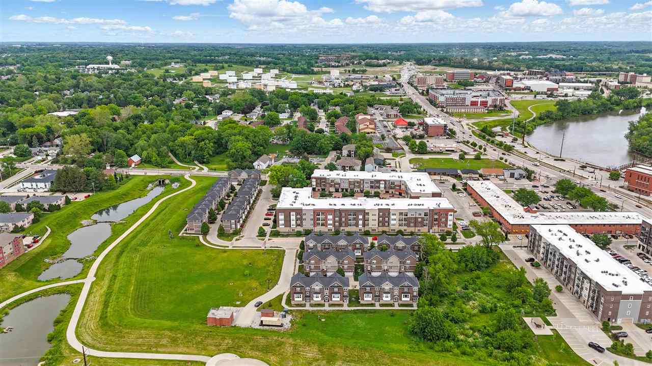 330 Clark Dr Unit: 2