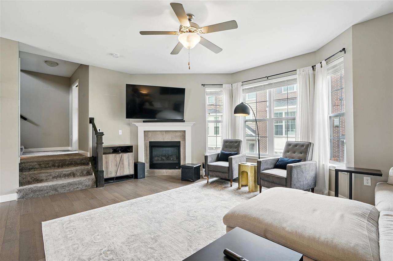 330 Clark Dr Unit: 2