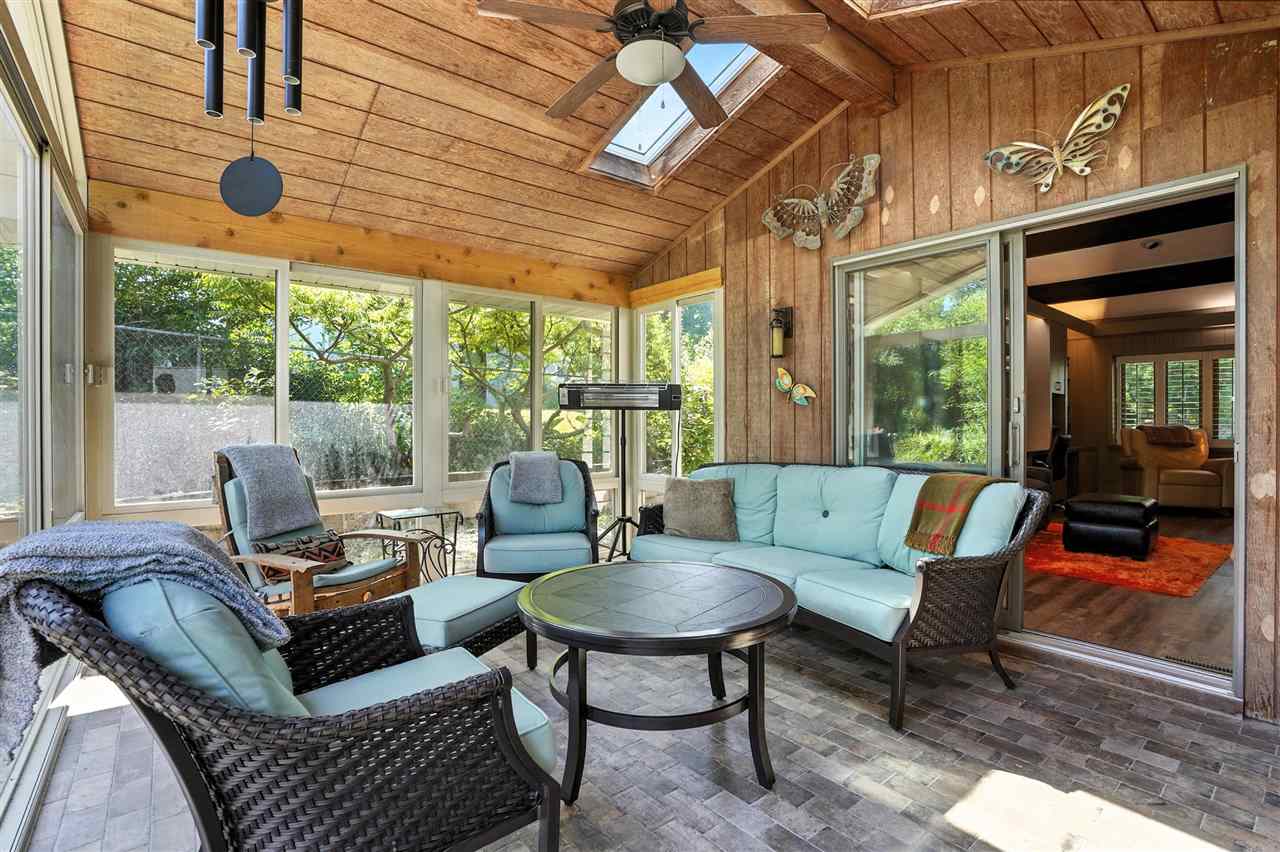 328 Highland Dr
