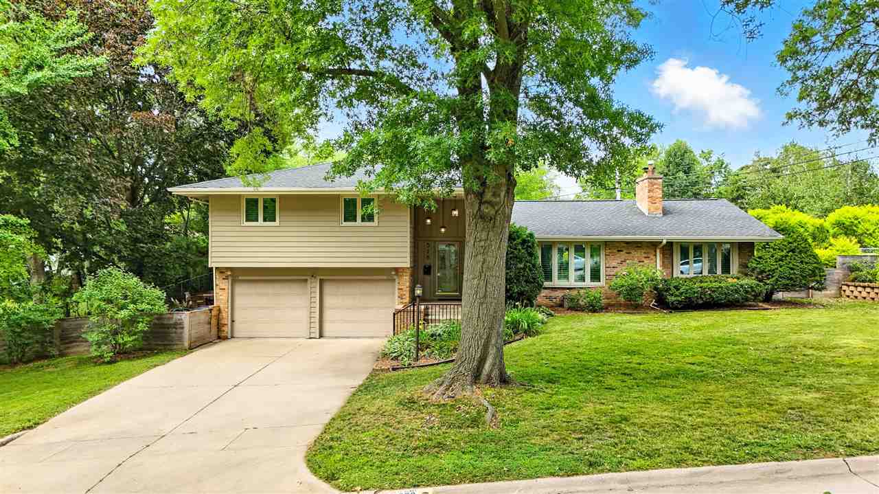 328 Highland Dr