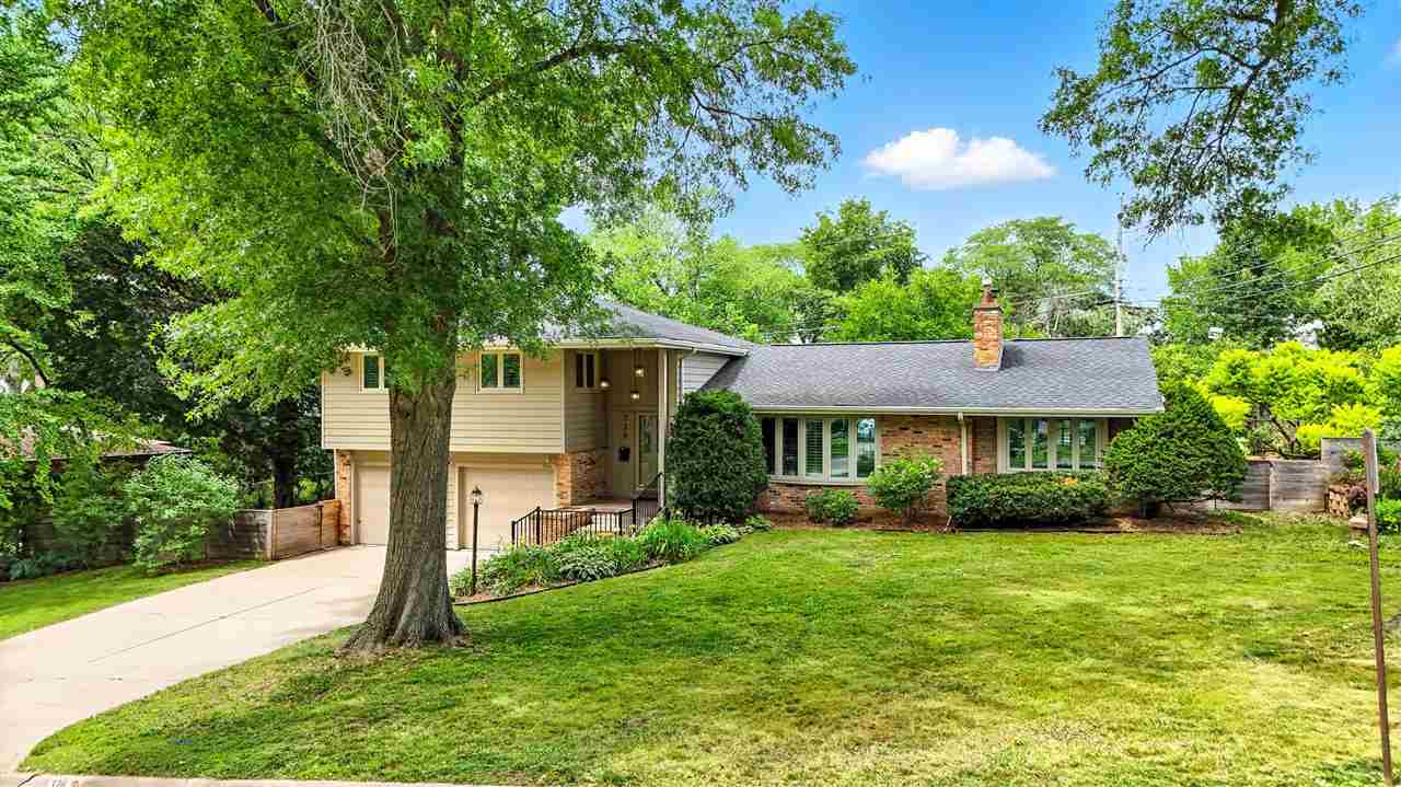 328 Highland Dr