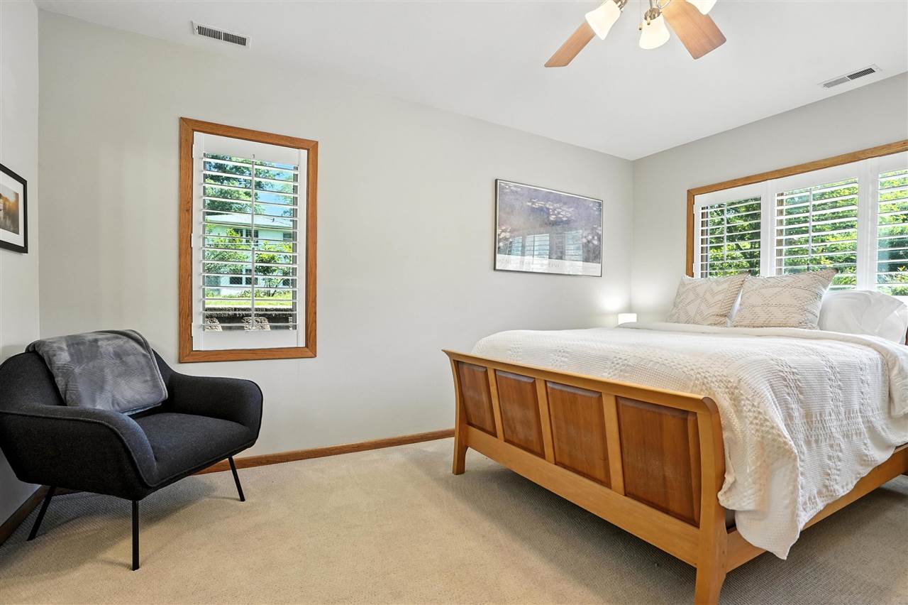 328 Highland Dr