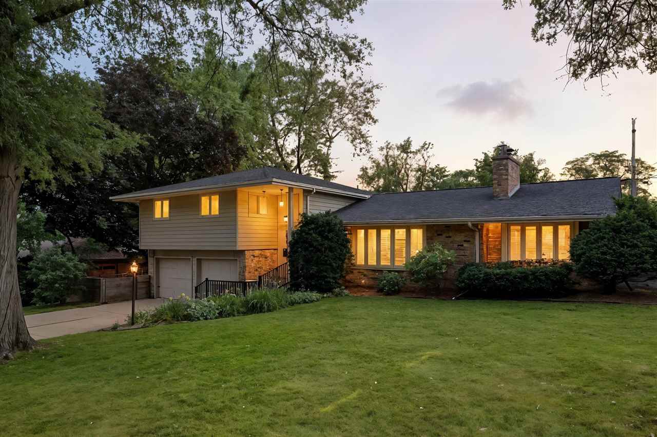 328 Highland Dr