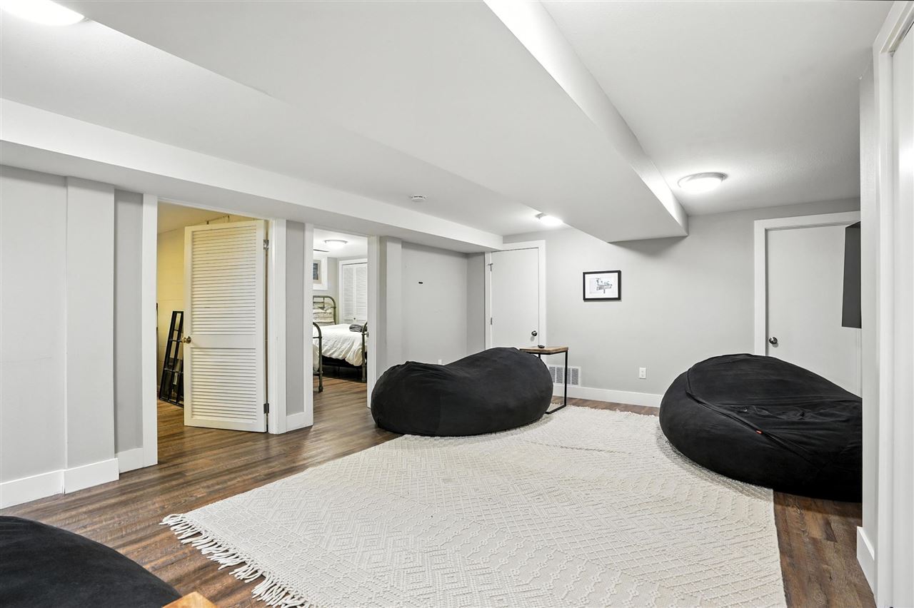 328 Highland Dr