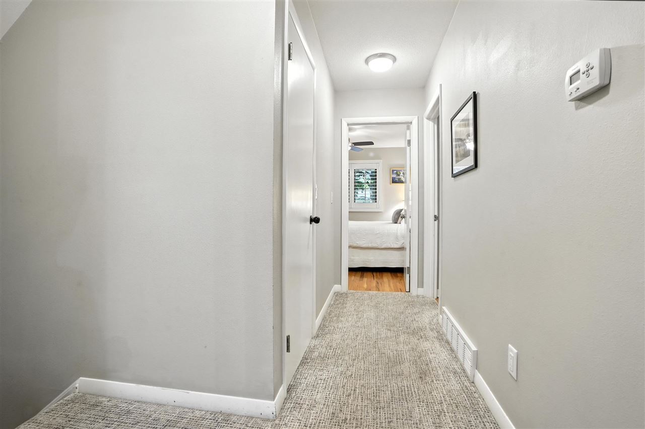 328 Highland Dr