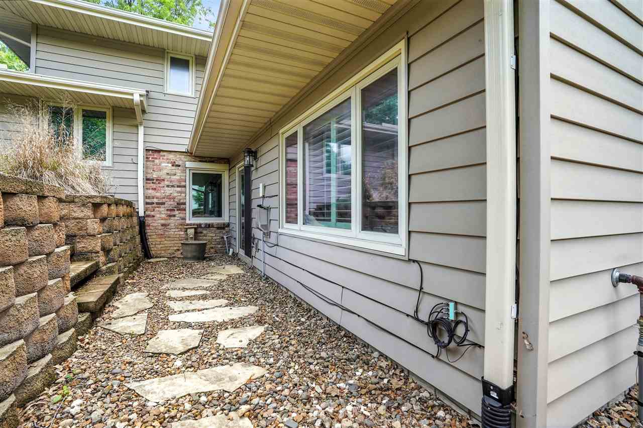 328 Highland Dr