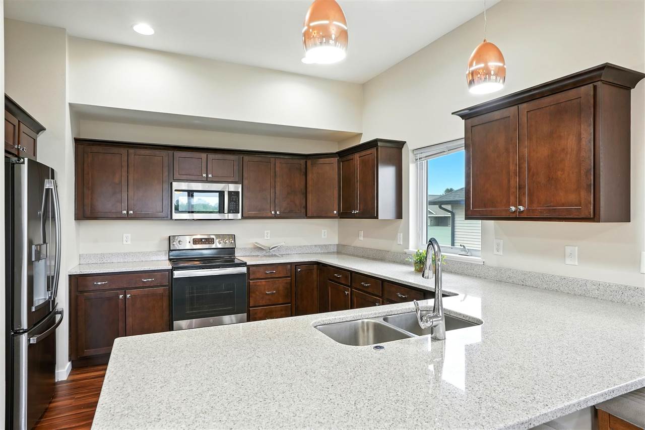 4432 Luke Dr