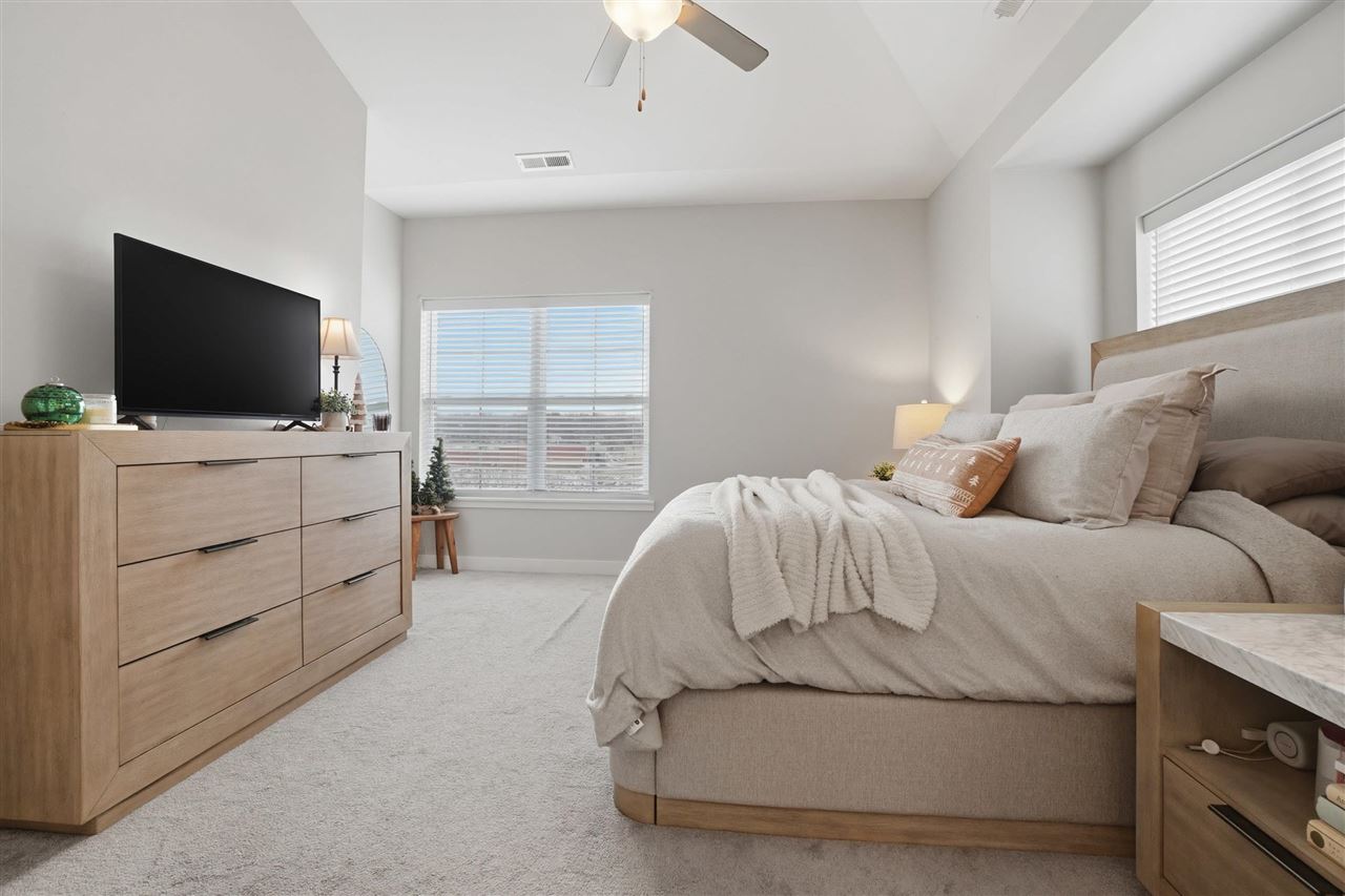 300 Clark Dr Unit: 1