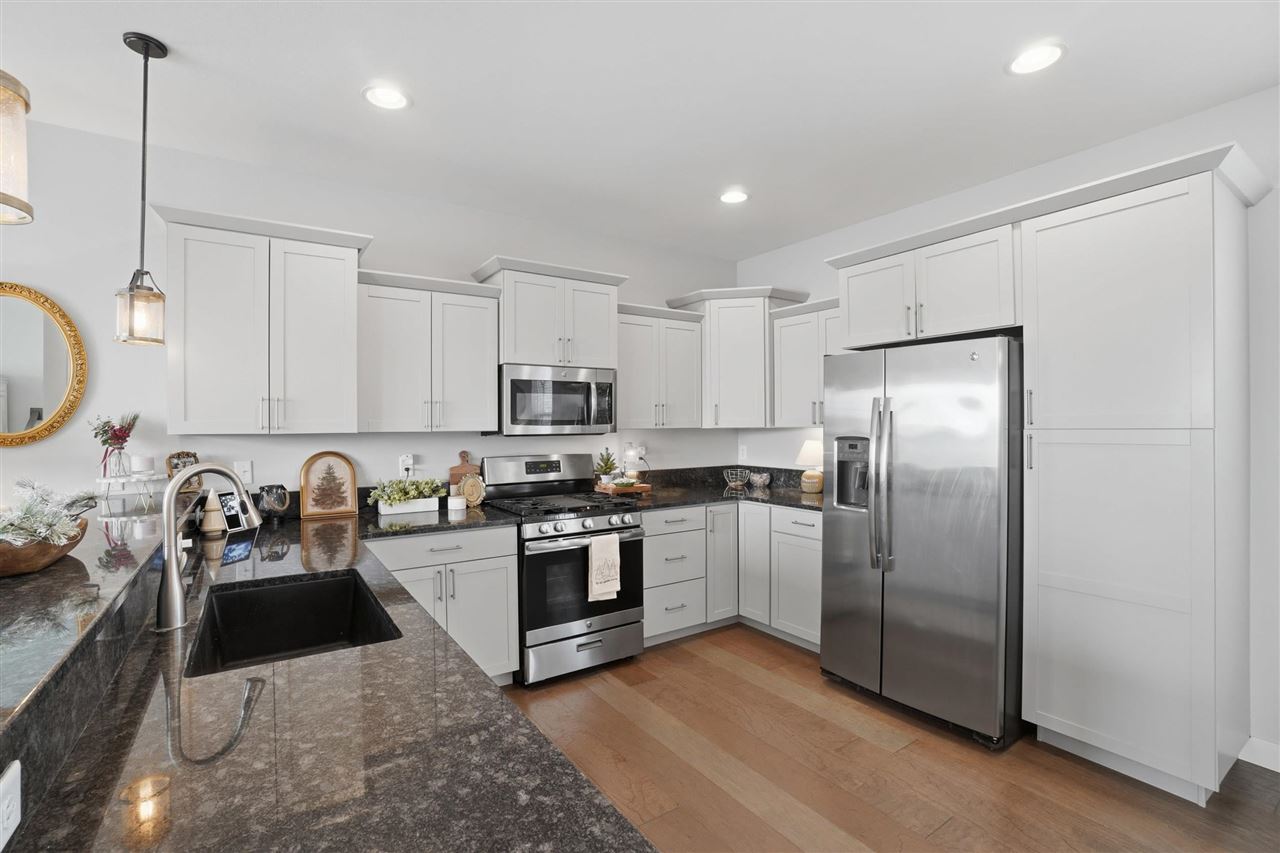 300 Clark Dr Unit: 1