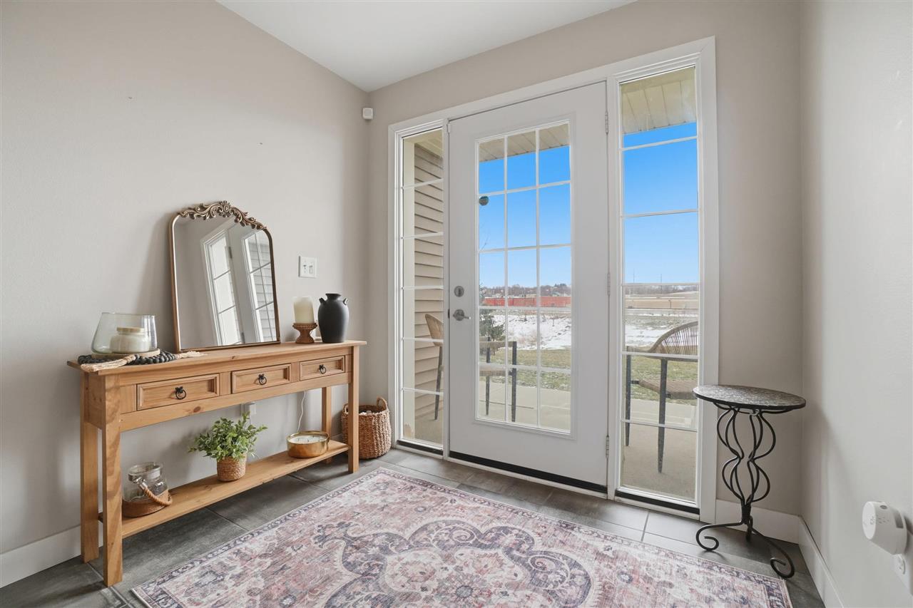 300 Clark Dr Unit: 1