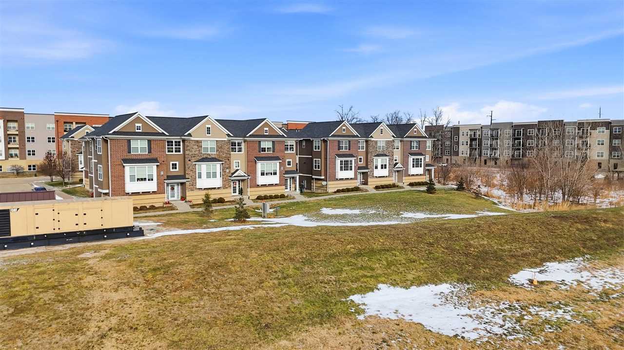 300 Clark Dr Unit: 1