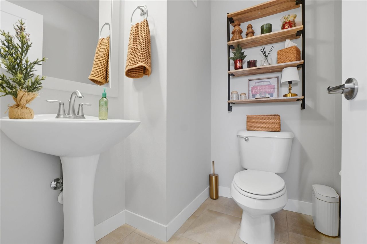 300 Clark Dr Unit: 1