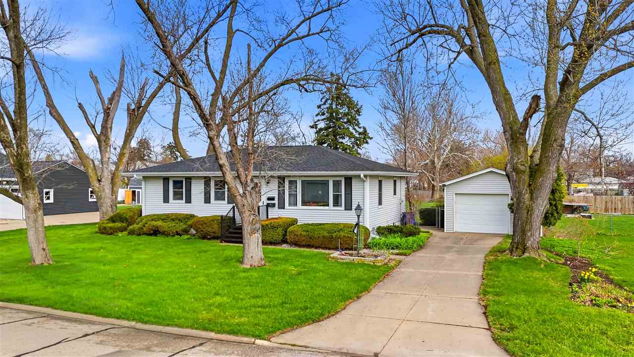 1920 Burch Ave NW