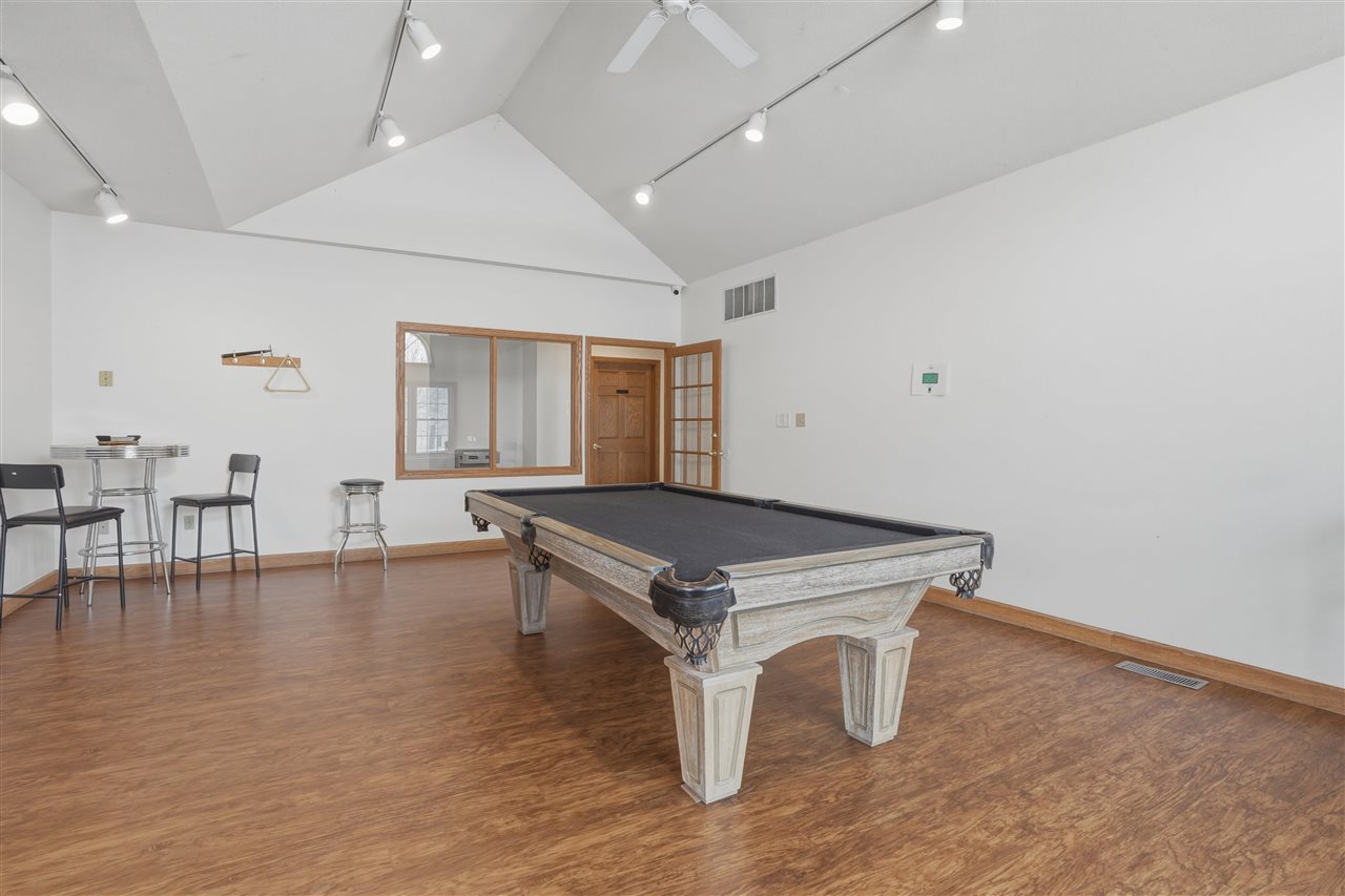 2824 Triple Crown Ln Unit: 9