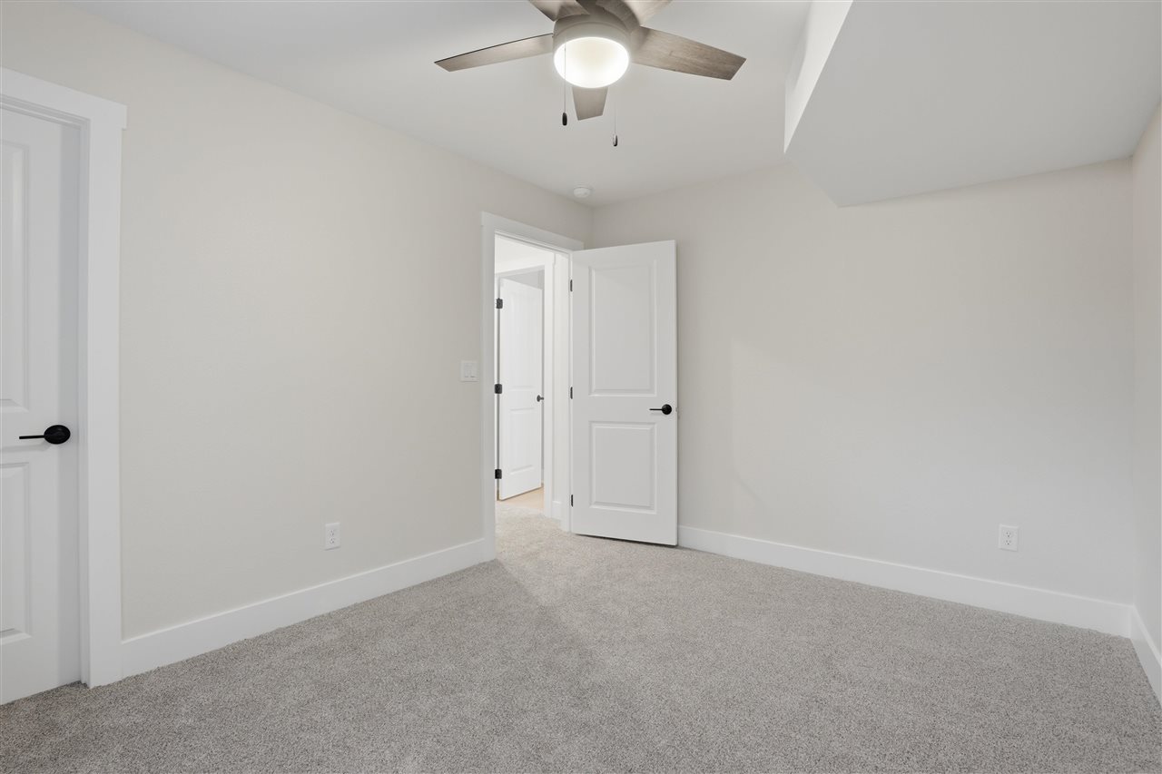604 Rock Ridge Rd