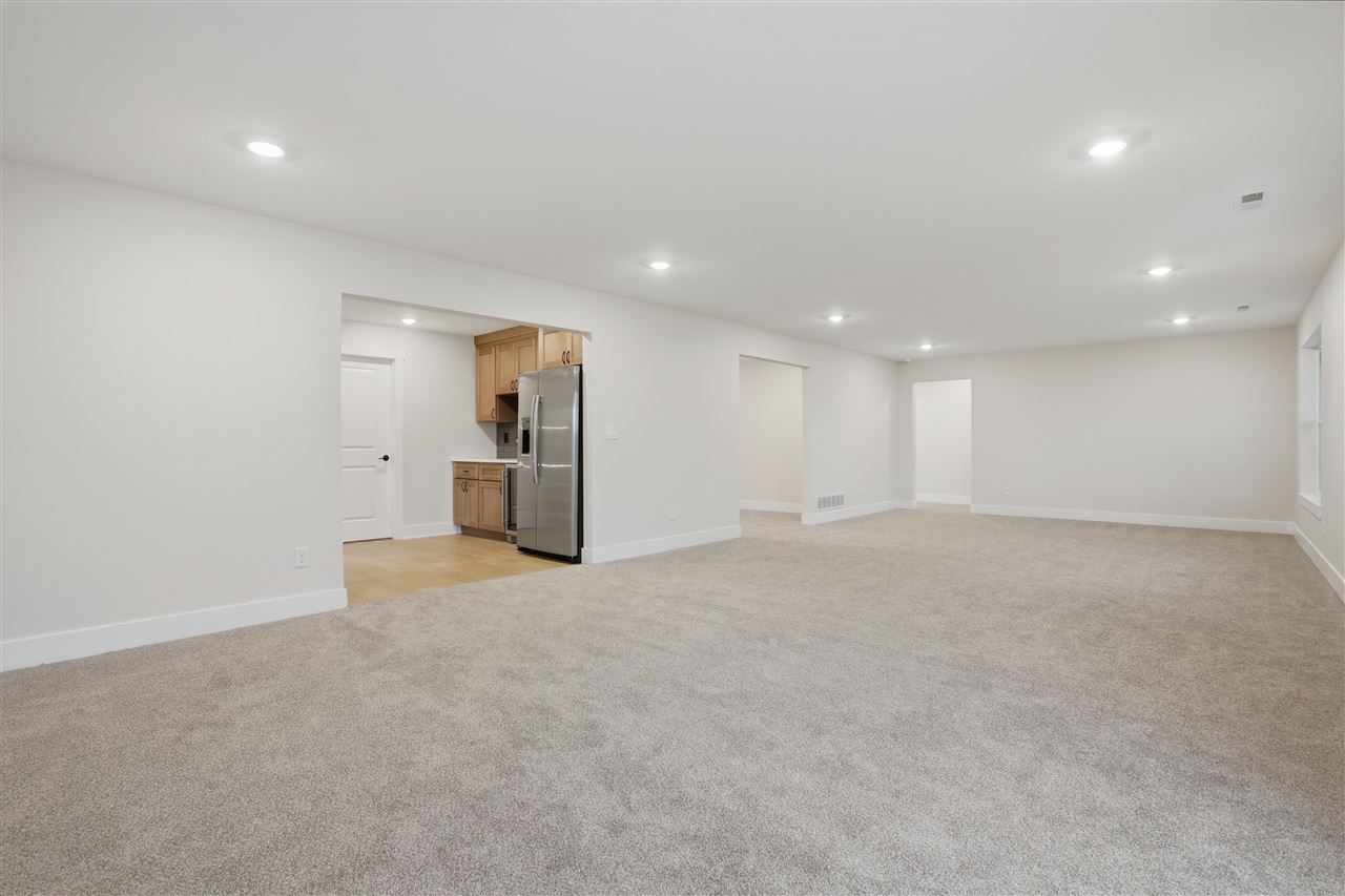 604 Rock Ridge Rd
