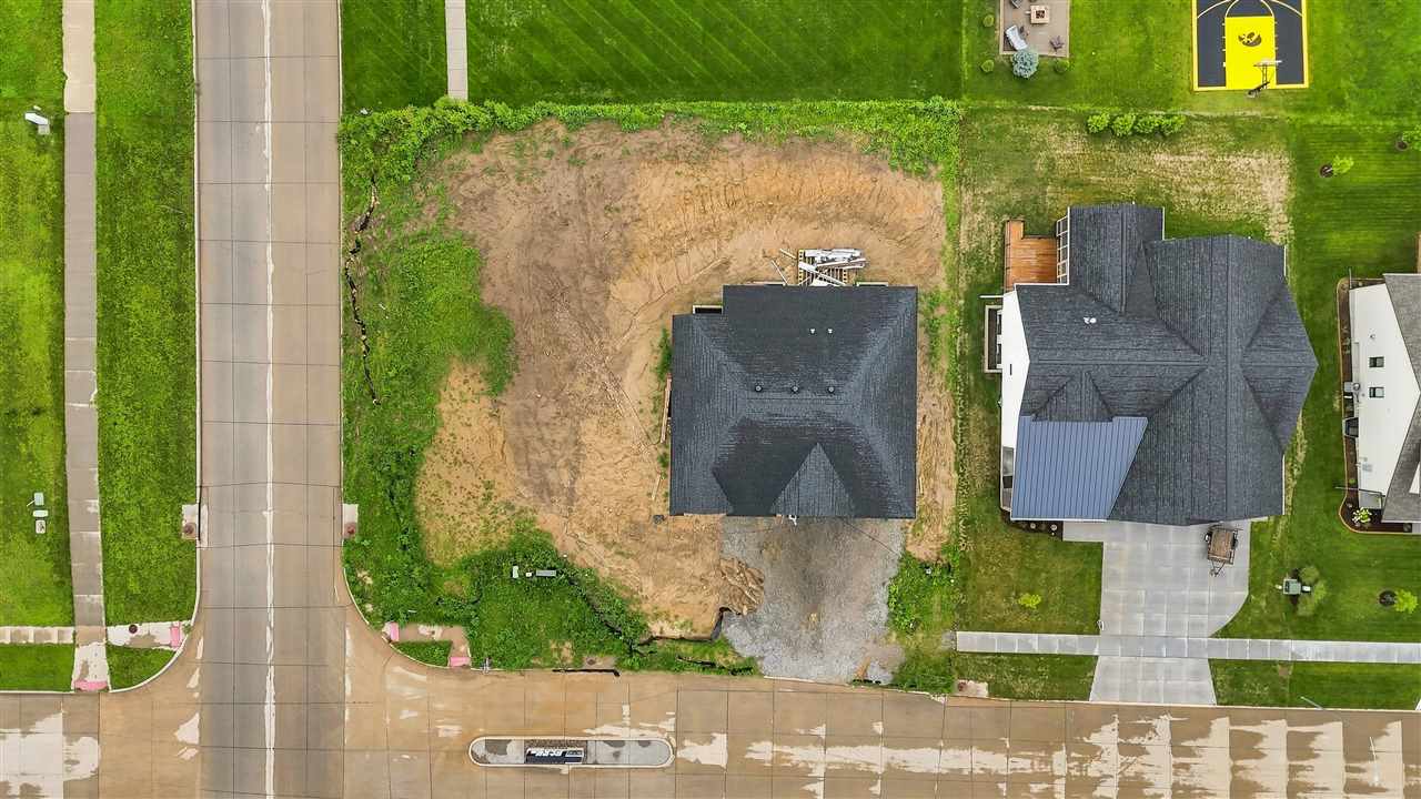 1401 Green Oak Pass