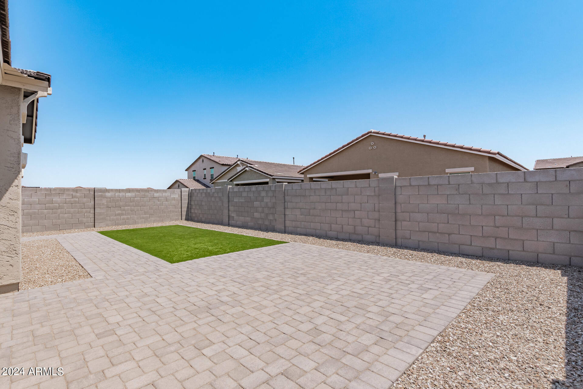 17287 W VALENTINE Street