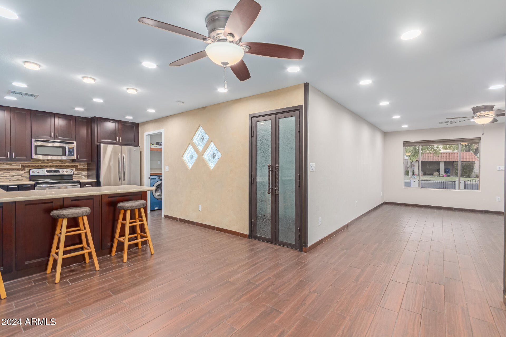 419 E Oxford Drive