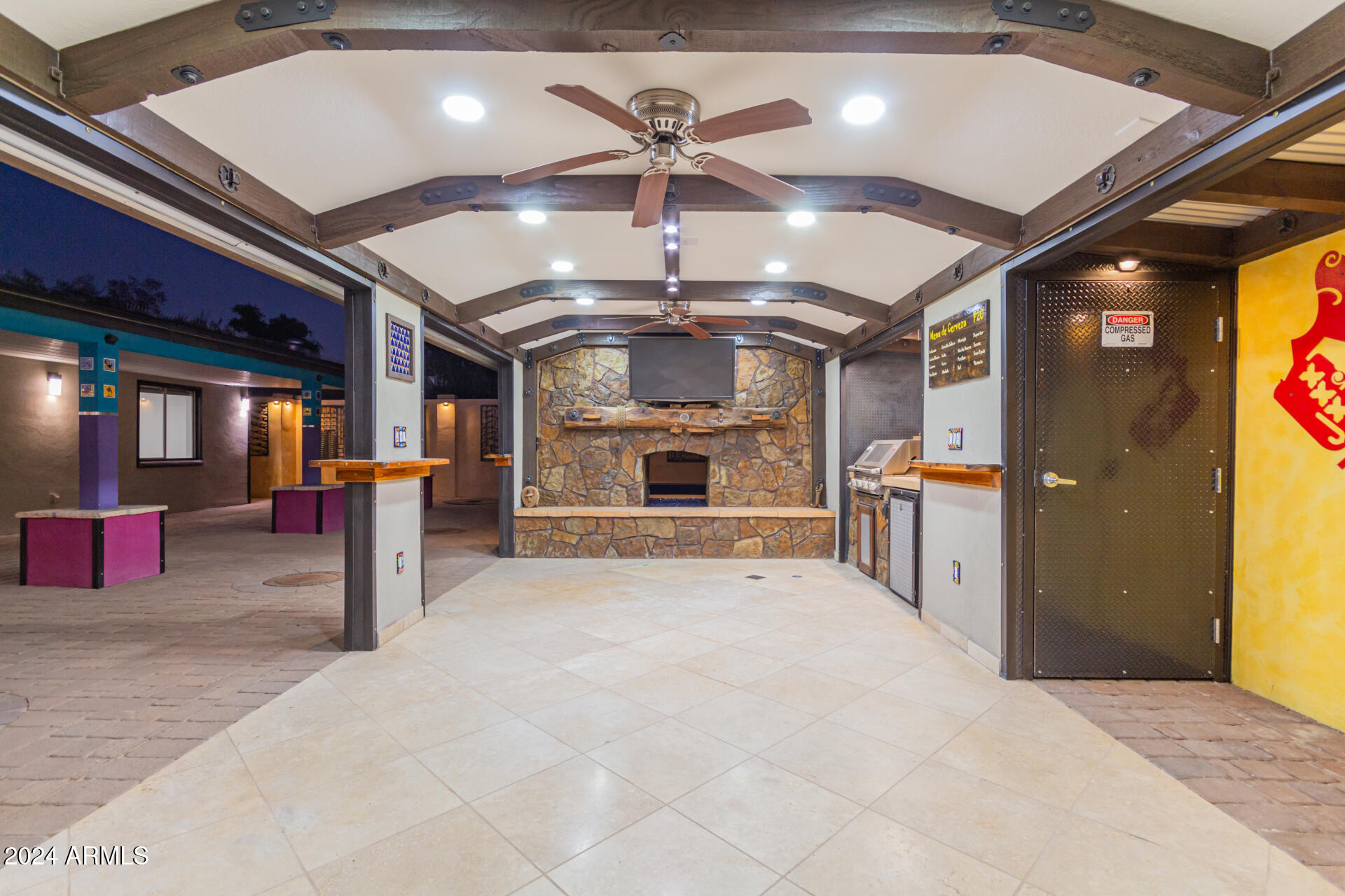 419 E Oxford Drive