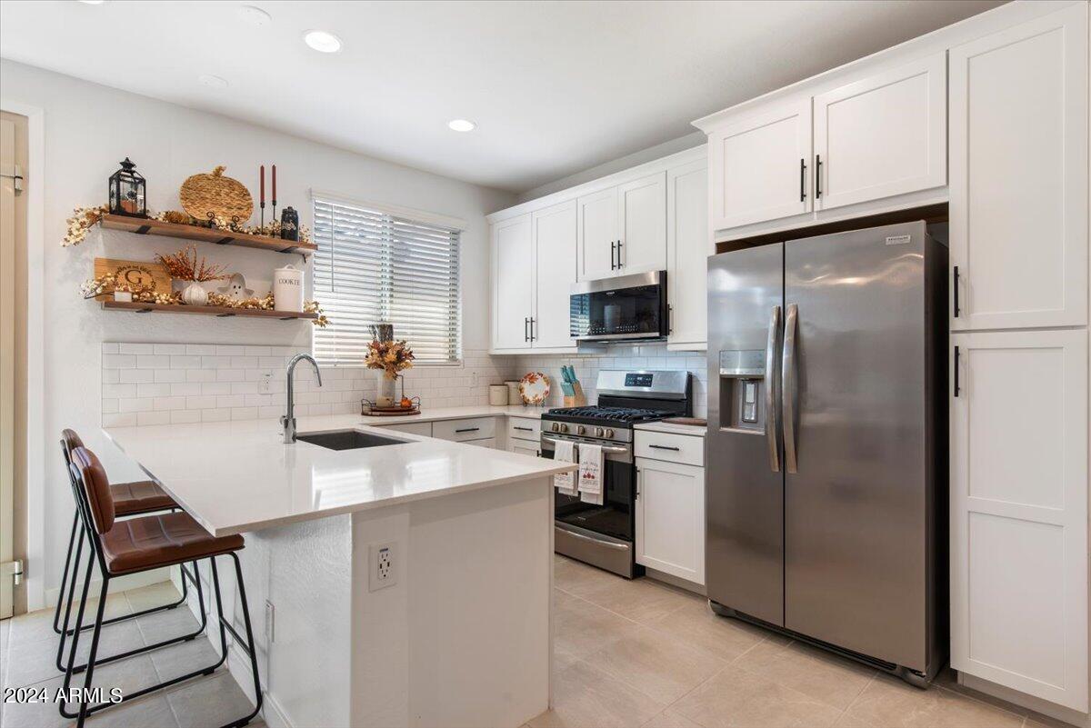17040 W ECHO Lane