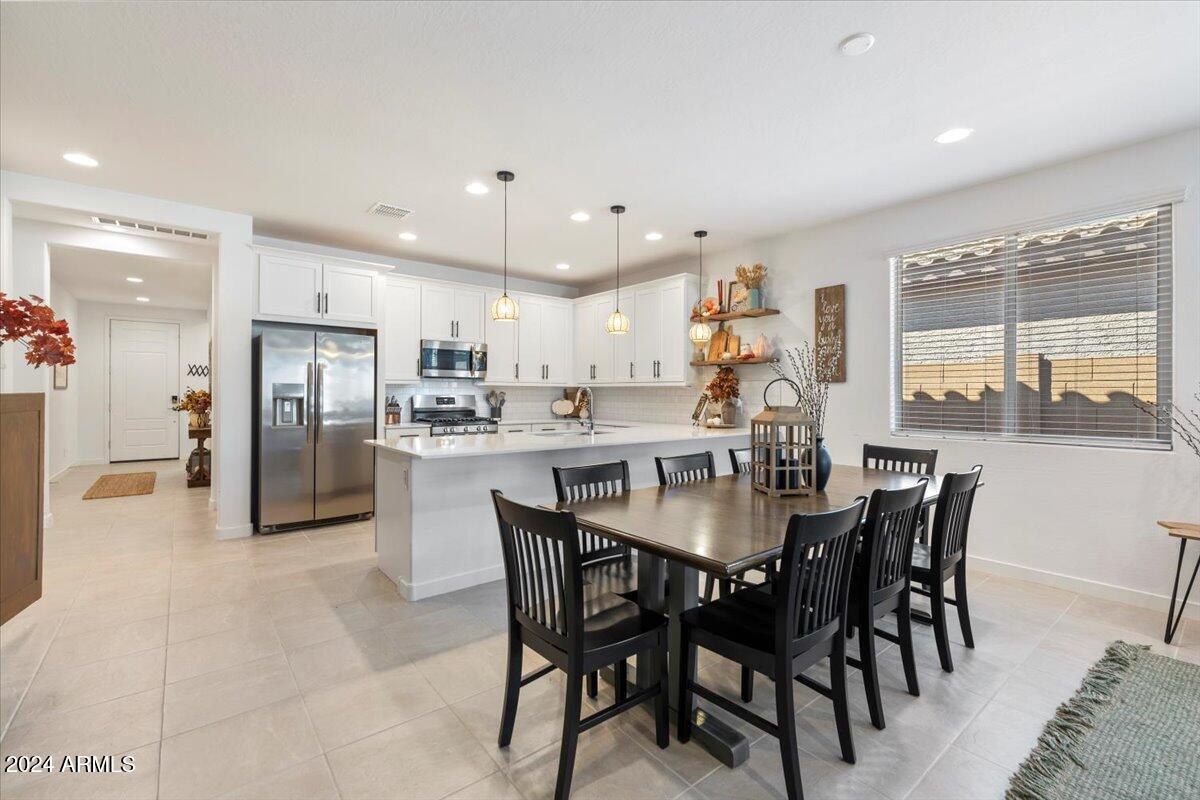 17040 W ECHO Lane